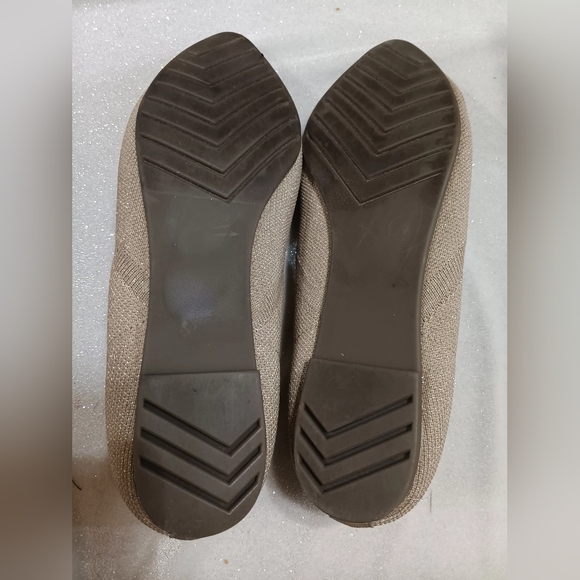 Chic Taupe Flats by - Picture 7 of 8
